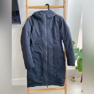 Lululemon snow warrior parka size 4 black